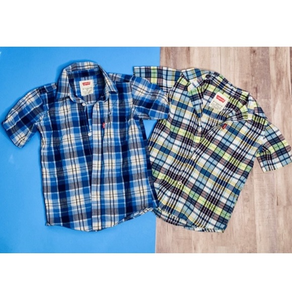 Two Plaid Levi Button Up 🔝 Shirts - Picture 1 of 9